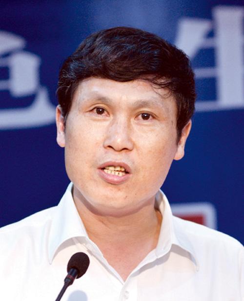 江西落马厅官对抗调查:前期装傻 后期装病 最后装疯
